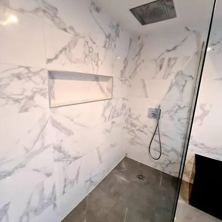 Grand Appartement Avec Vue Magnifique - Vercors - Une Experience Unique - Wifi Gratuit Grenoble Esterno foto